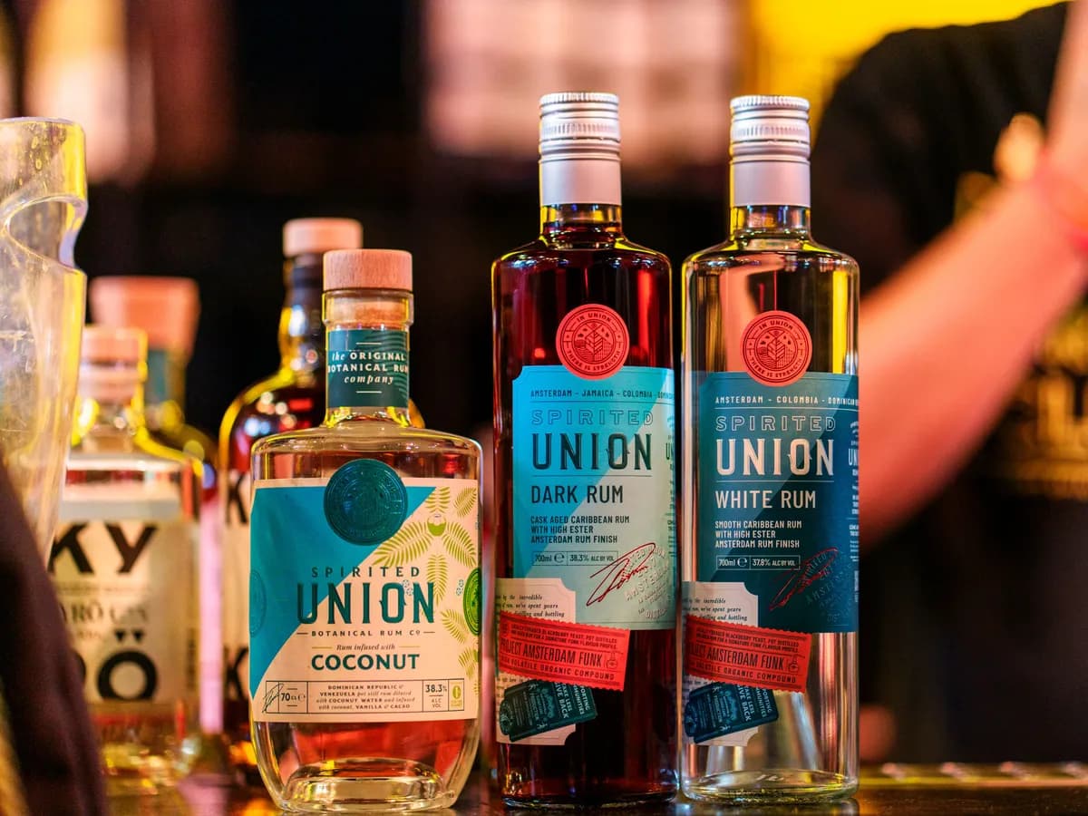 Het Spirited Union botanische rum-assortiment dat Pineapple Drinks Club importeert en distribueert